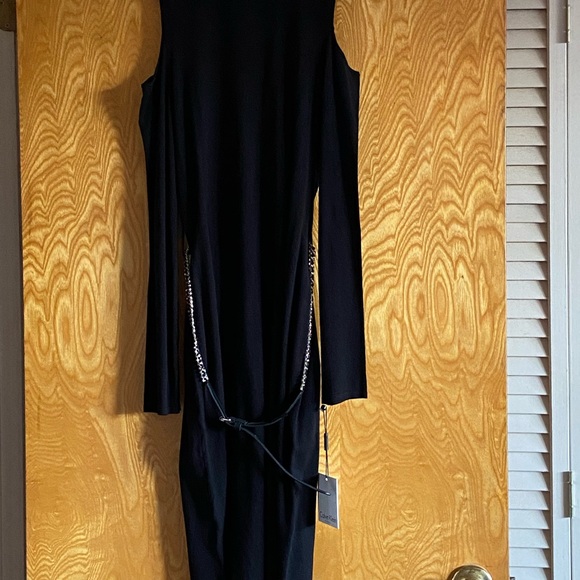 Dress - Picture 2 of 4